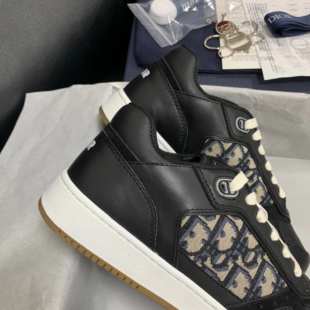 B27 Low Black Oblique Sneakers