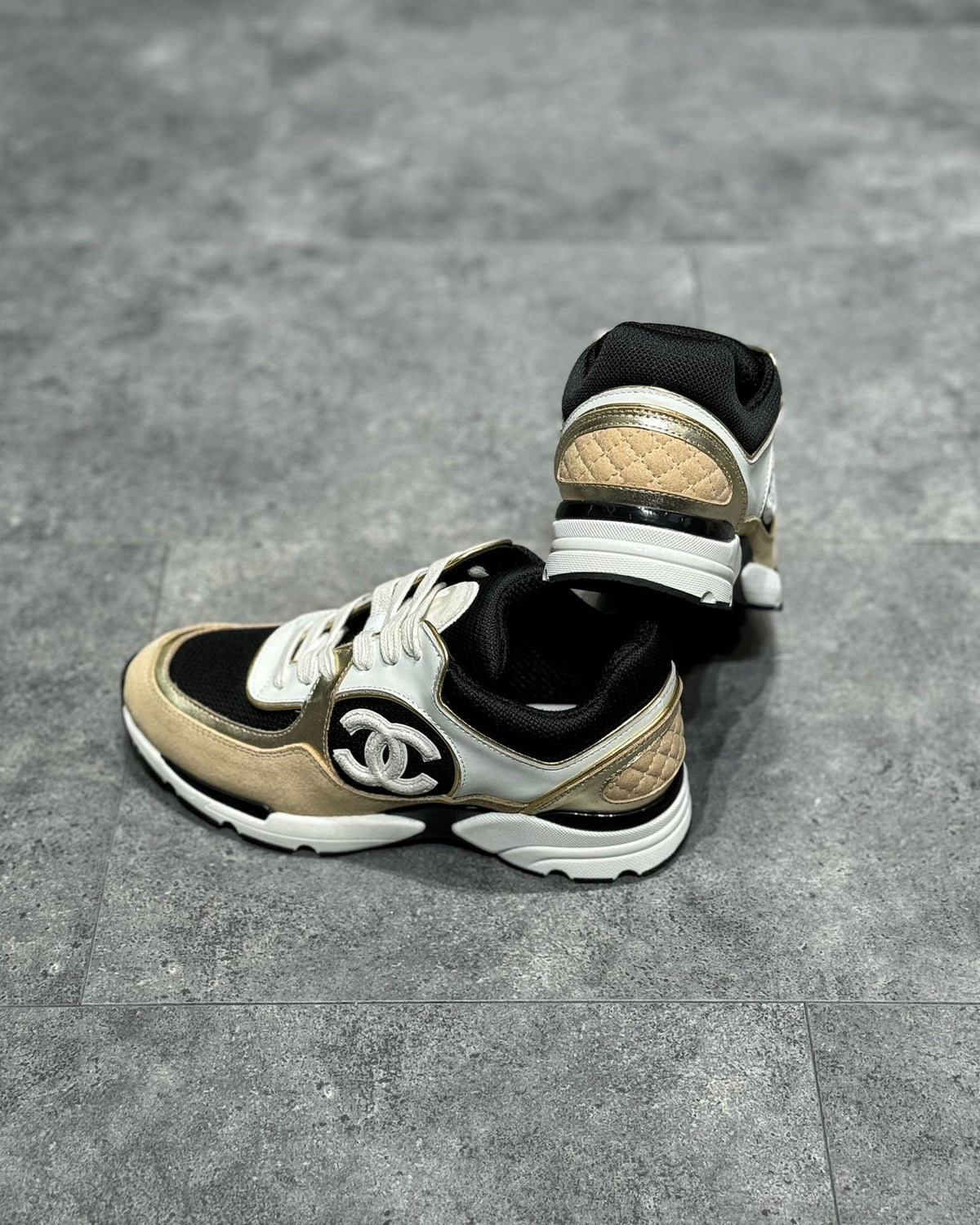 White Mesh Colourblock Chunky - Women's