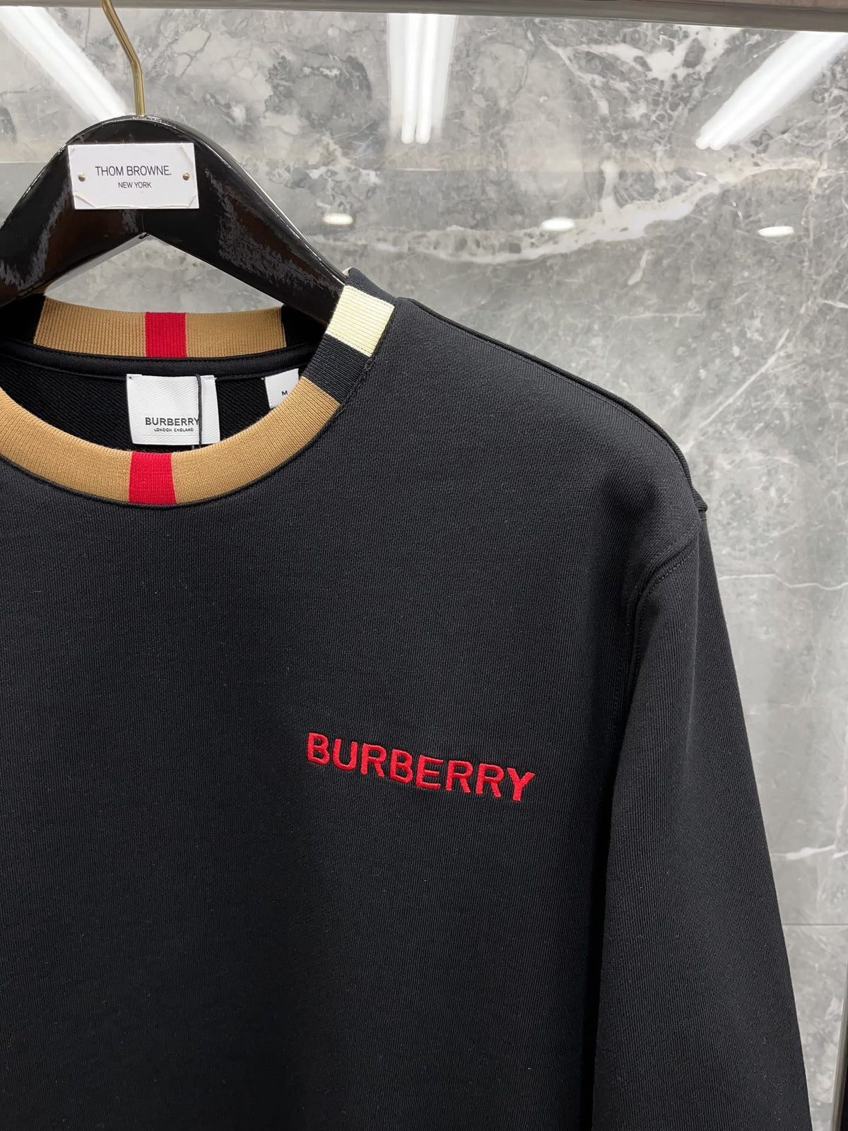 Weißes Baumwoll-T-Shirt mit Kontrastkragen – Herren