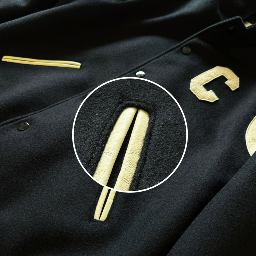 Varsity-Jacke für Herren – Schulterpartie aus schwarzer Wolle