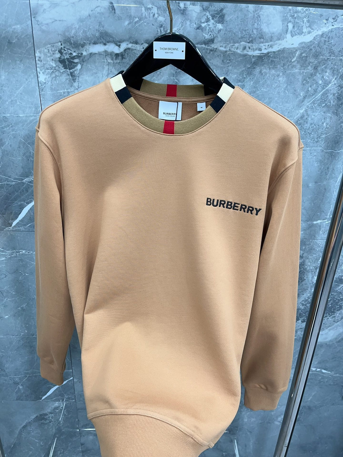 Weißes Baumwoll-T-Shirt mit Kontrastkragen – Herren