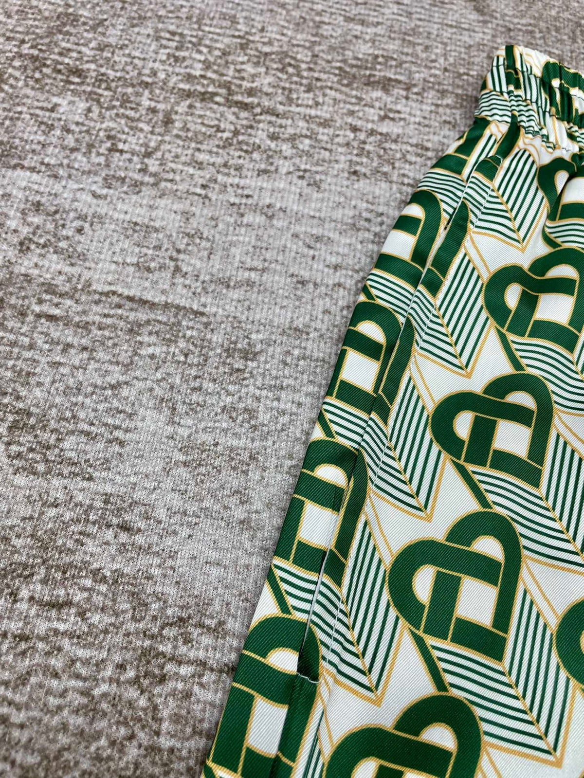 Grüne Seidenshorts mit Monogramm – Herren