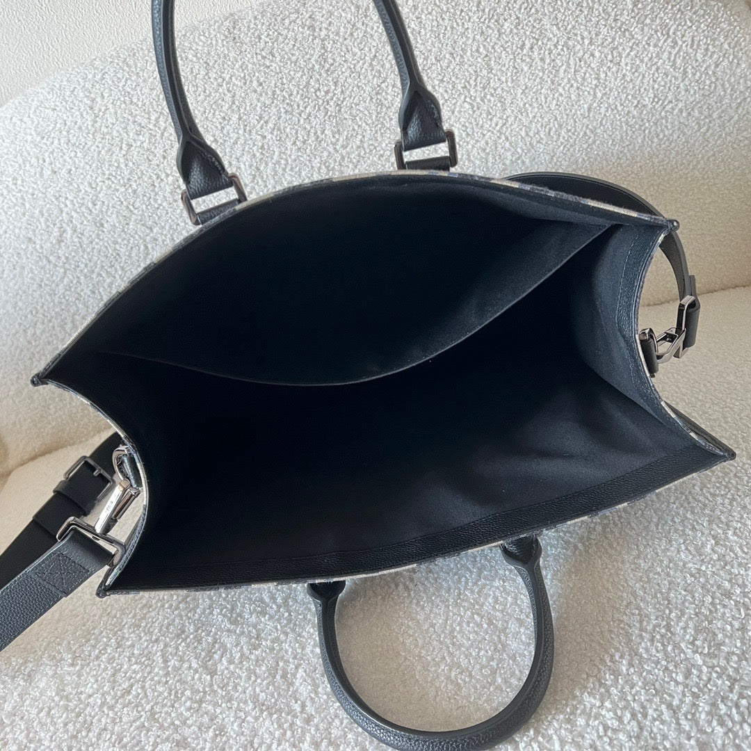 Handtasche in Schwarz und Grau