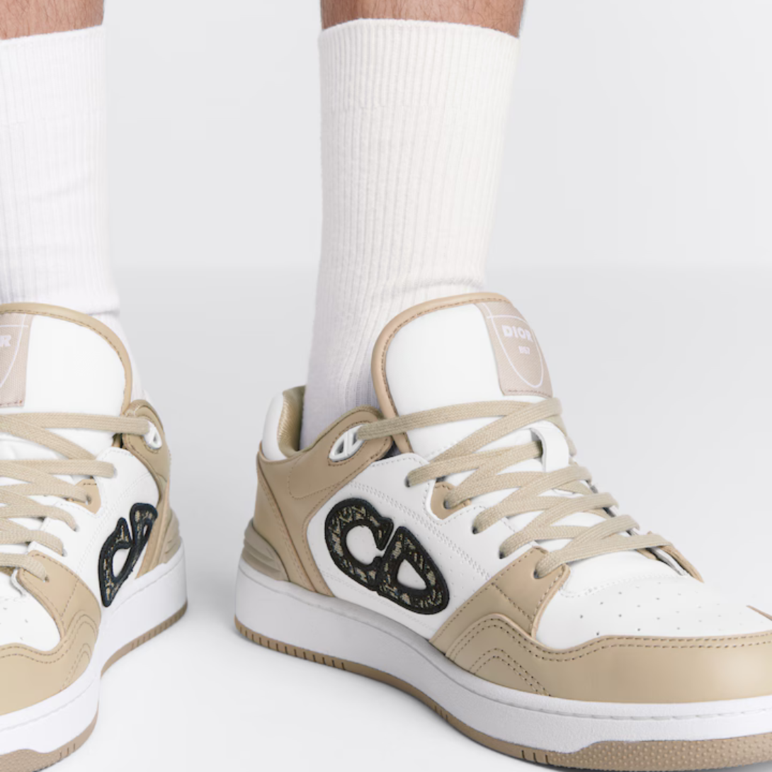 Dior B57 Low-Top Sneaker – crafted in smooth calfskin, the style is adorned with Oblique jacquard CD signature – LUX VERSE Luxury Designer Fashion Outlet