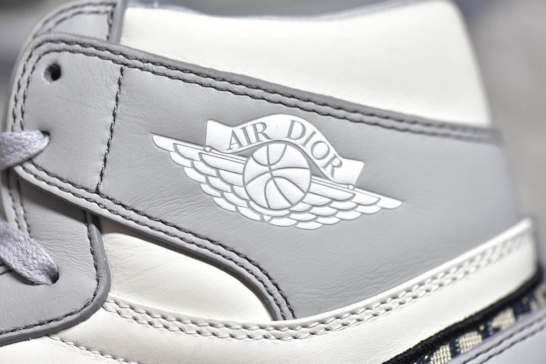 White Leather Print High-Top - Men's