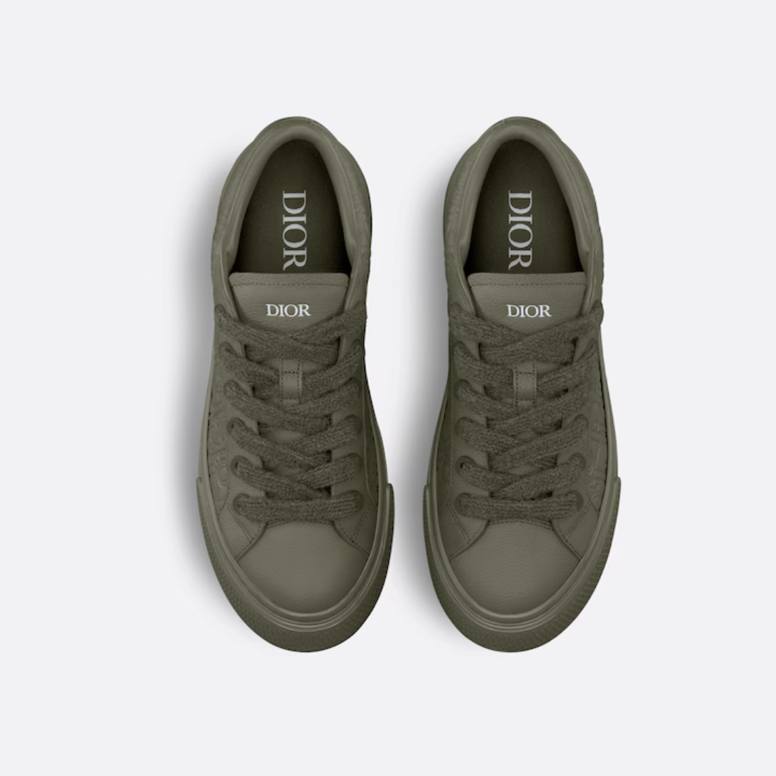 B33 Sneaker Leather – the B33 sneaker reframes the timeless tennis shoe with a play on volume in a modern – LUX VERSE Luxury Designer Fashion Outlet