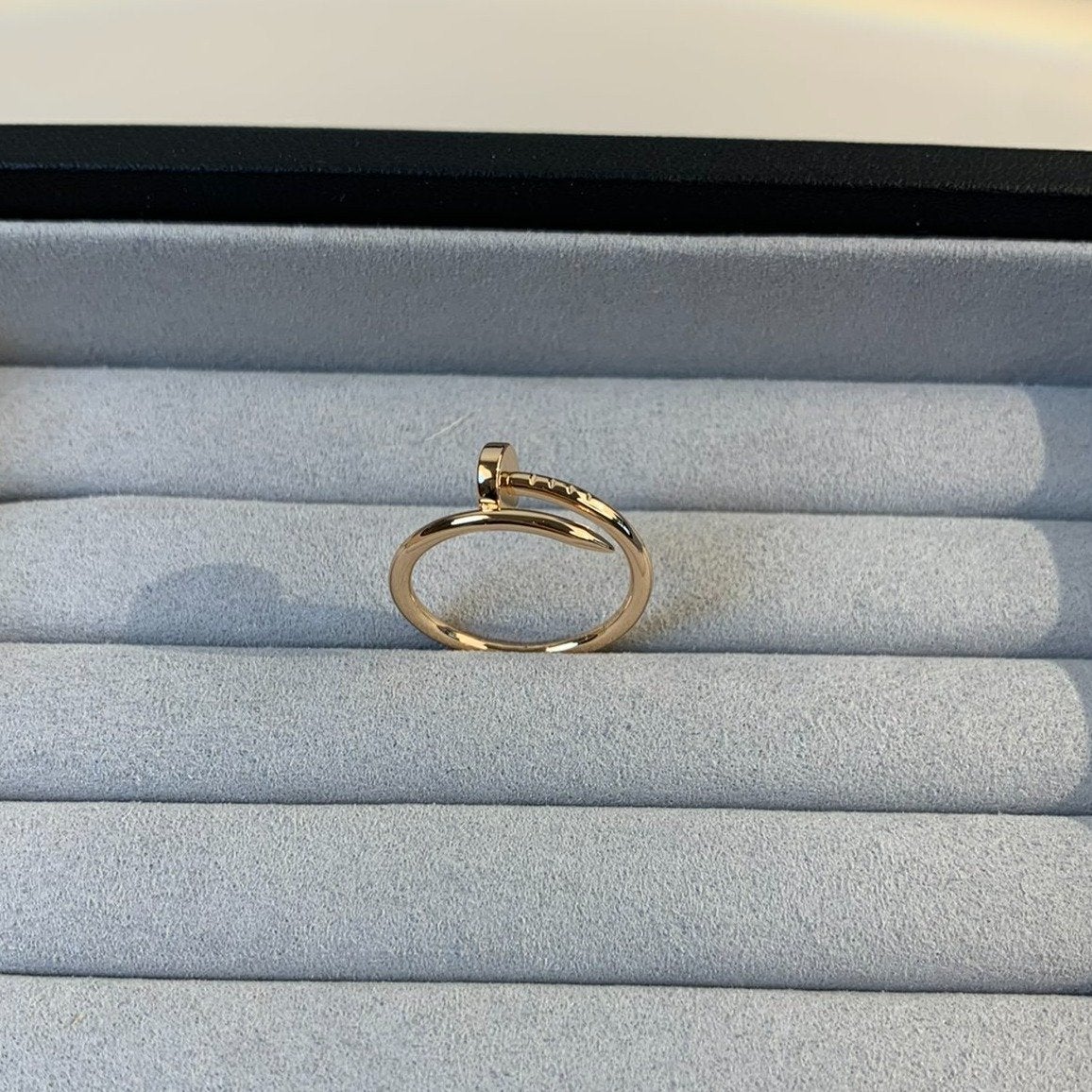 Juste Ring 1.8mm – LUX VERSE Luxury Designer Fashion Outlet
