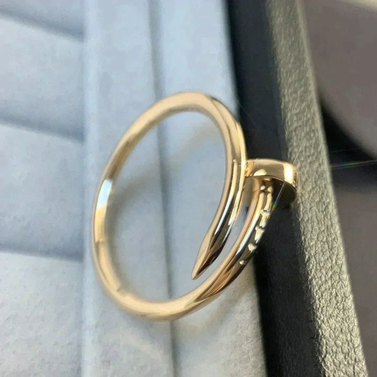 Juste Ring 1.8mm – LUX VERSE Luxury Designer Fashion Outlet