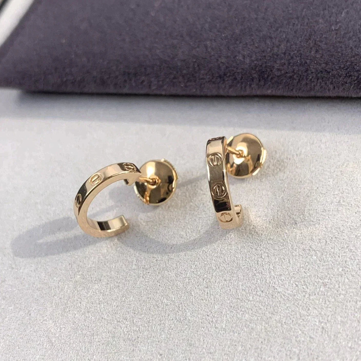 Love Earrings 2.65mm Rose Gold – LUX VERSE Luxury Designer Fashion Outlet