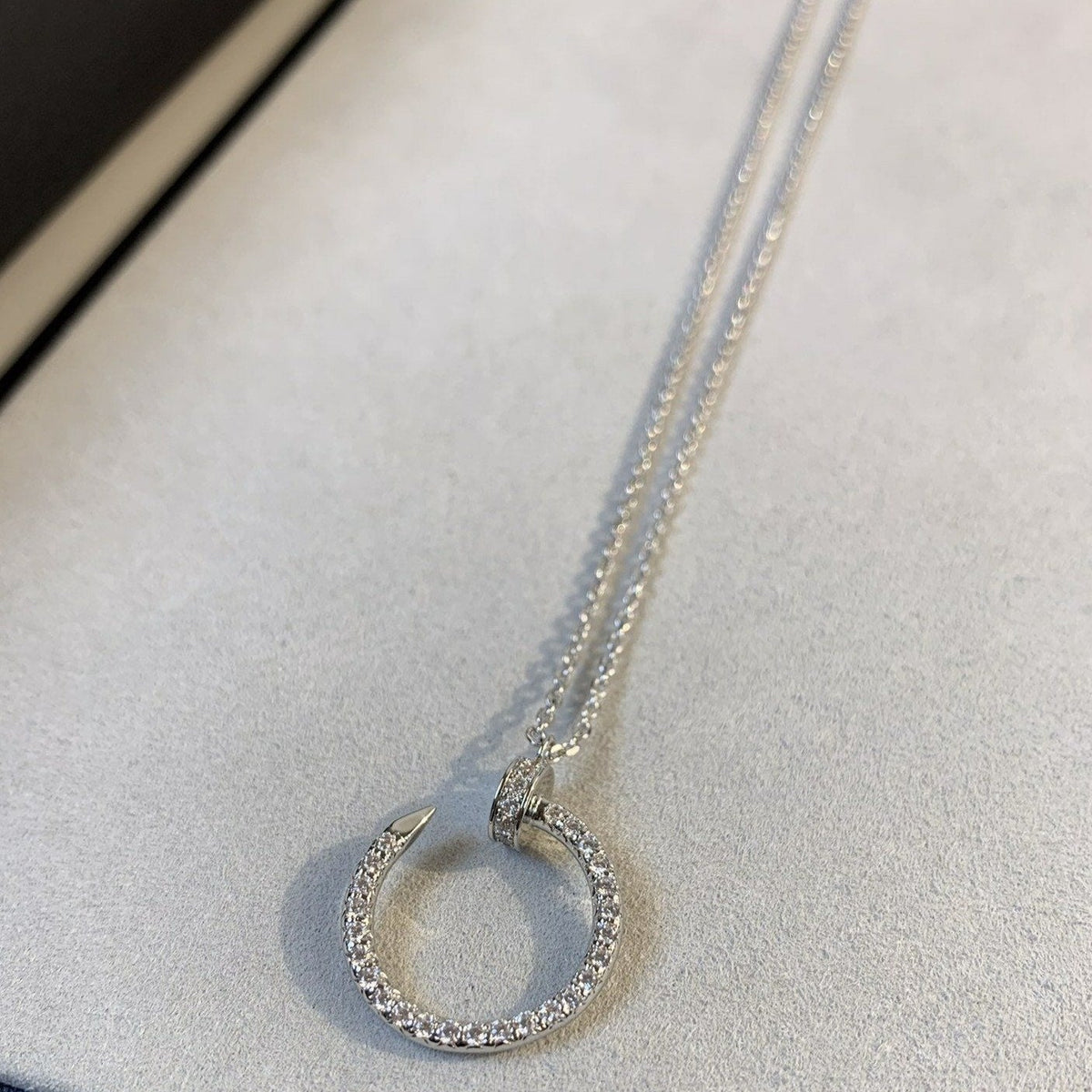 Juste Necklace Silver Diamonds – LUX VERSE Luxury Designer Fashion Outlet