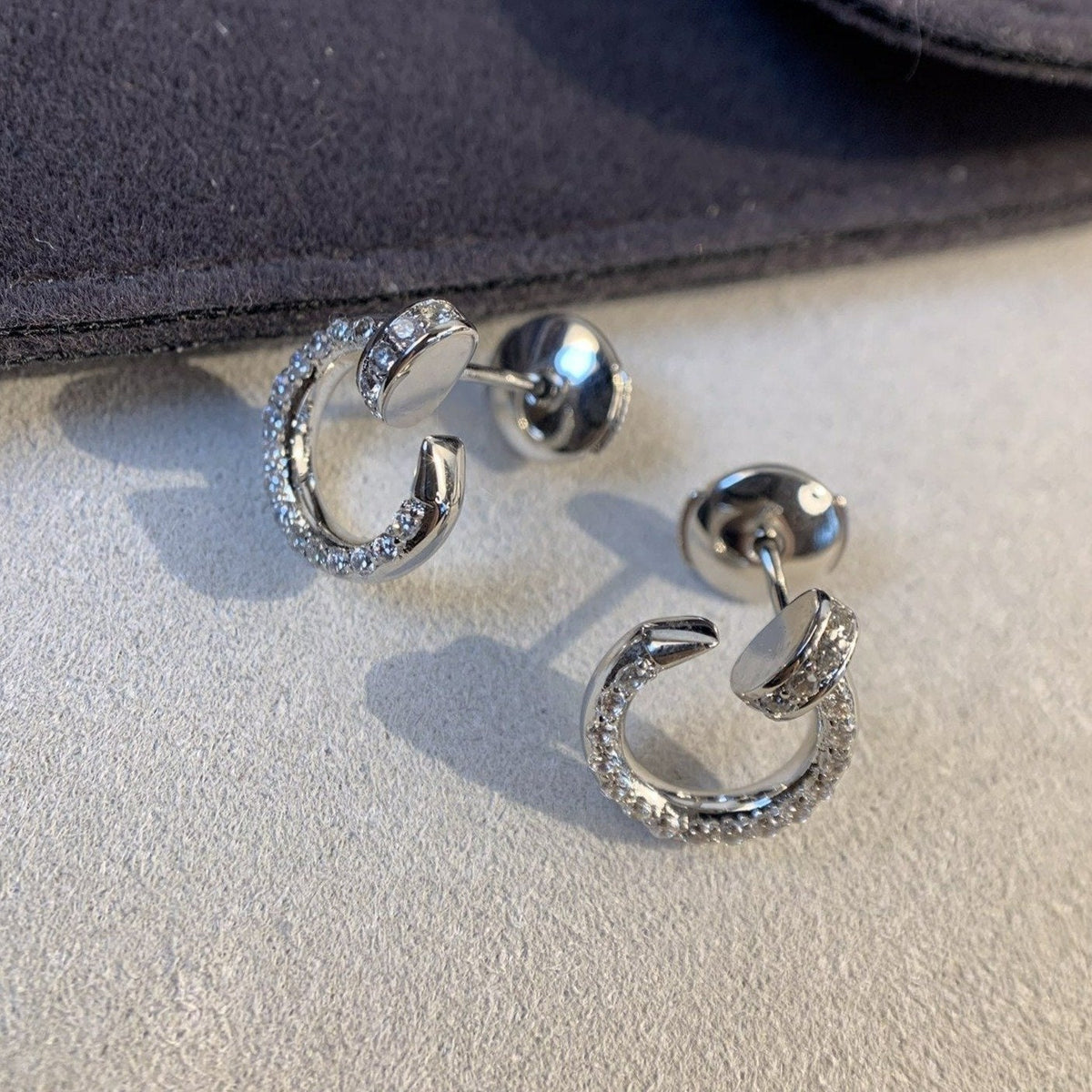 Juste Earrings Silver Diamonds – LUX VERSE Luxury Designer Fashion Outlet