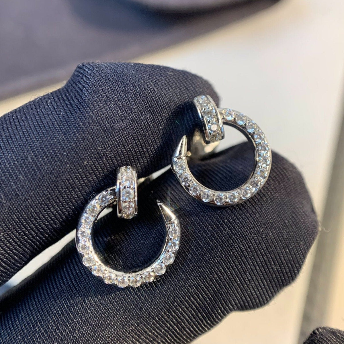 Juste Earrings Silver Diamonds – LUX VERSE Luxury Designer Fashion Outlet