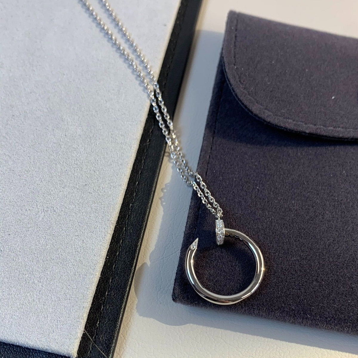 Juste Necklace Silver – LUX VERSE Luxury Designer Fashion Outlet