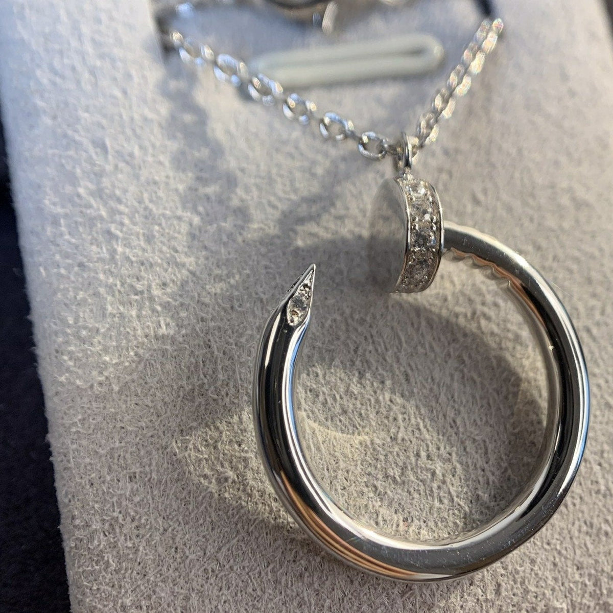 Juste Necklace Silver – LUX VERSE Luxury Designer Fashion Outlet