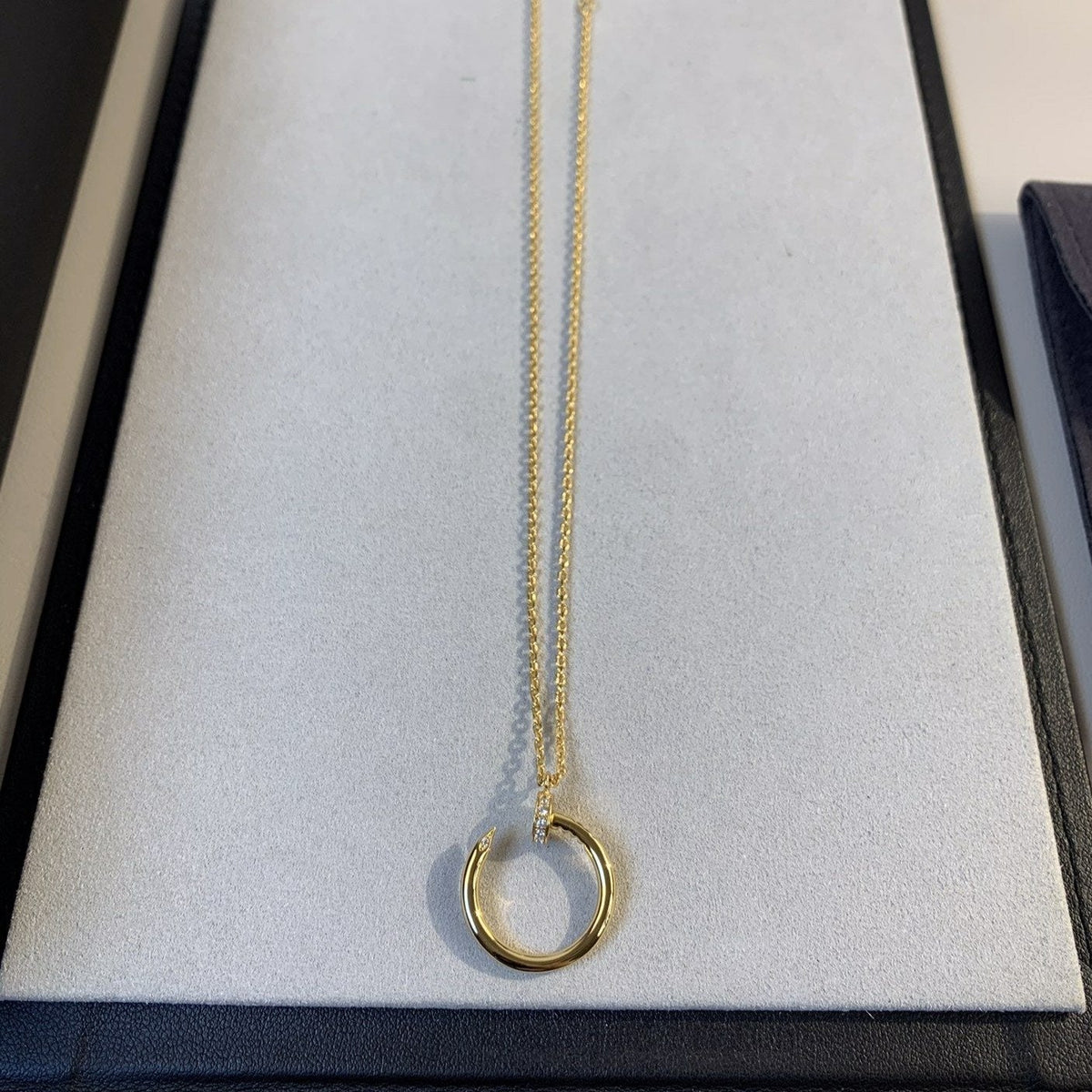 Juste Necklace Gold – LUX VERSE Luxury Designer Fashion Outlet