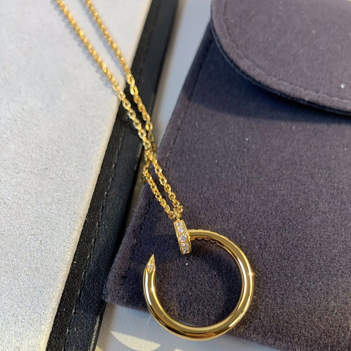 Juste Necklace Gold – LUX VERSE Luxury Designer Fashion Outlet