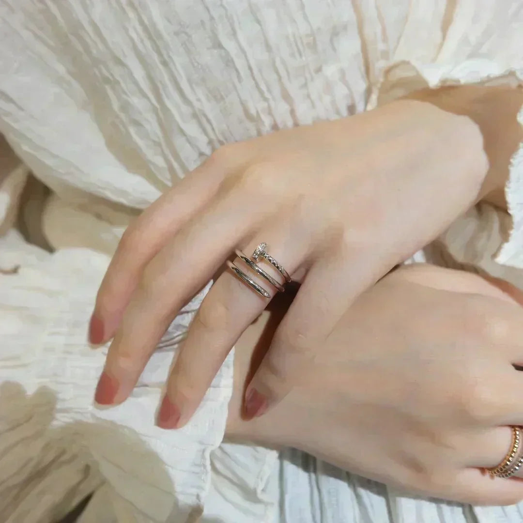 Juste Ring 1.8mm Silver Double Row – LUX VERSE Luxury Designer Fashion Outlet