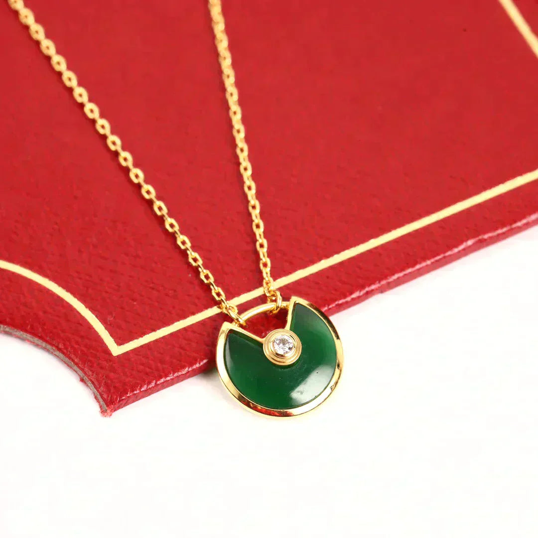 Amulette Gold Malachite Necklace – LUX VERSE Luxury Designer Fashion Outlet