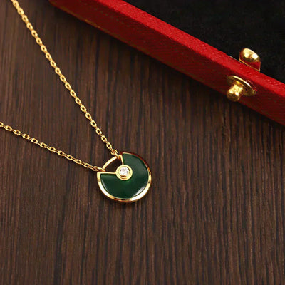AMULETTE GOLD MALACHITE NECKLACE