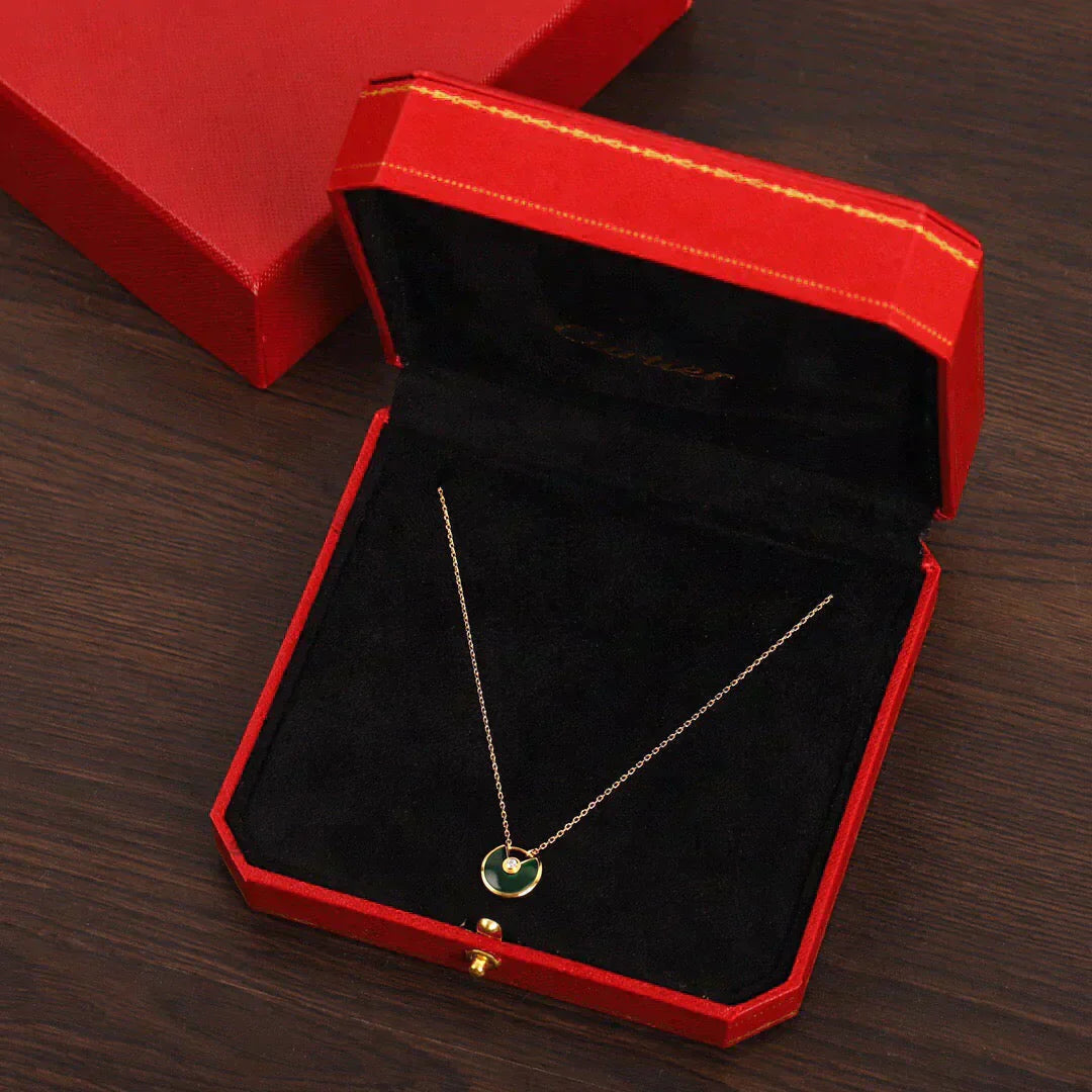 Amulette Gold Malachite Necklace – LUX VERSE Luxury Designer Fashion Outlet