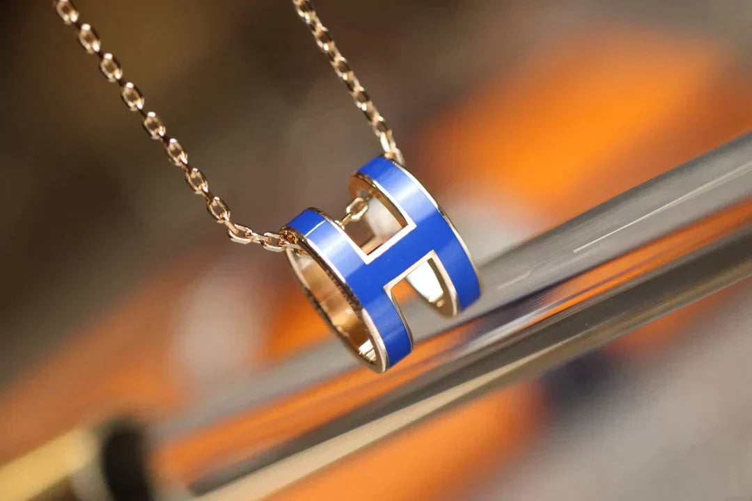 Pop H Pedant Rose Gold – LUX VERSE Luxury Designer Fashion Outlet