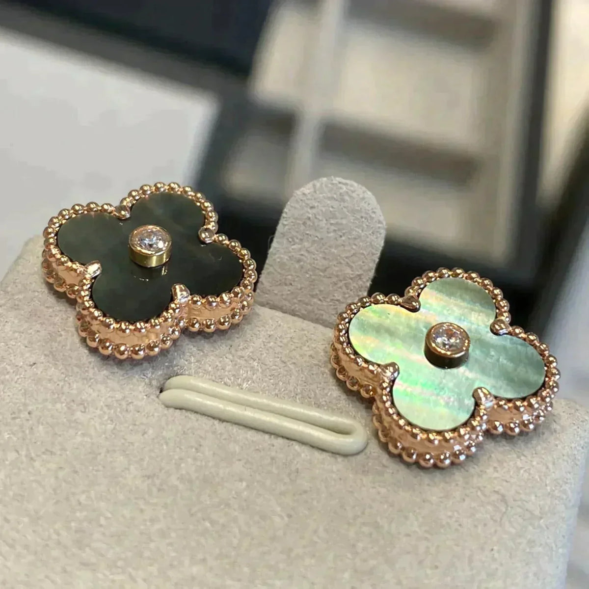 Clover Medium 1 Motifs Gray Mop  Diamond Earrings – LUX VERSE Luxury Designer Fashion Outlet