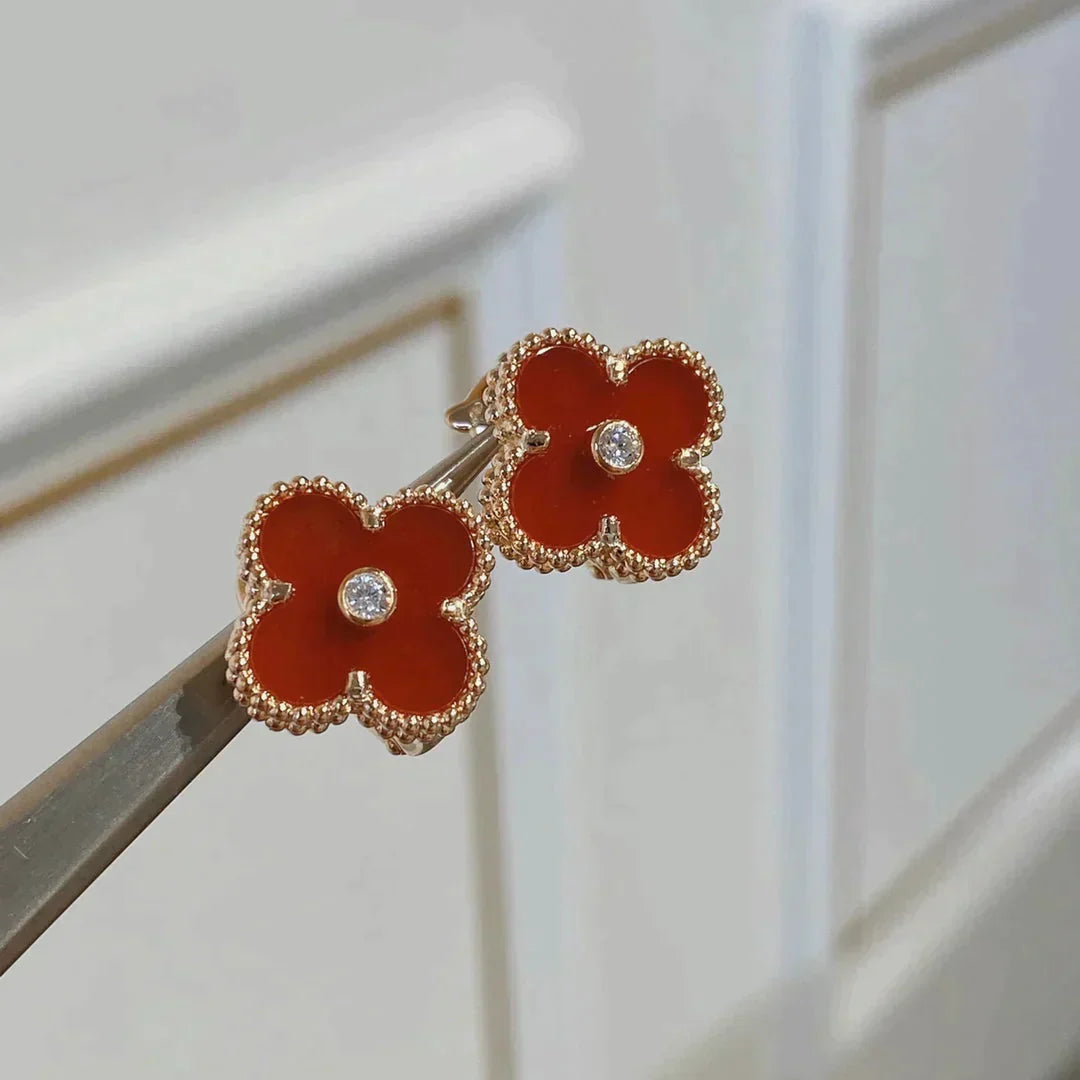 Clover Medium 1 Motifs Carnelian  Diamond Earrings – LUX VERSE Luxury Designer Fashion Outlet