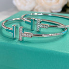 T Bracelet 1.8mm Turquoise Diamond – LUX VERSE Luxury Designer Fashion Outlet