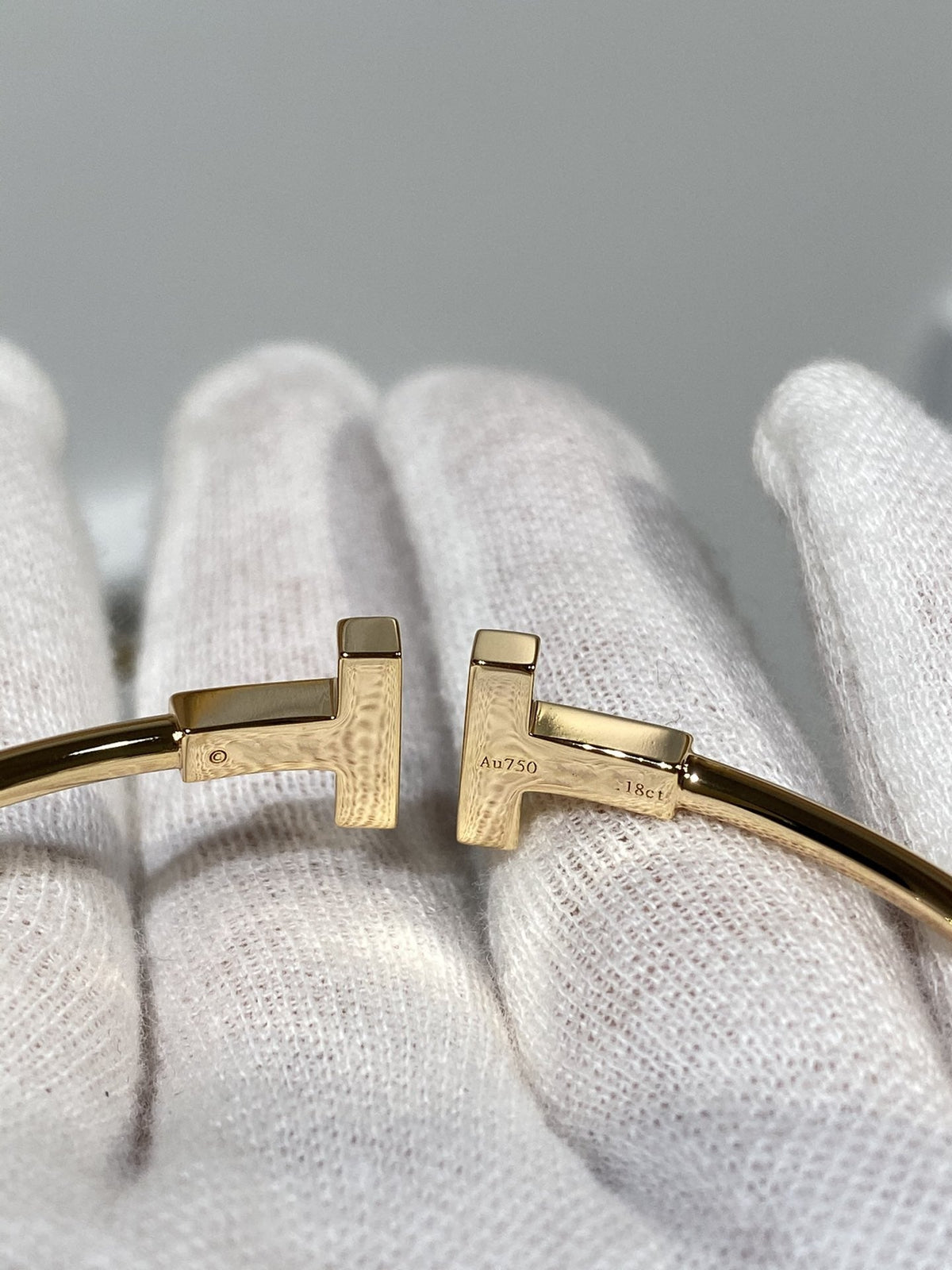 T Bracelet 1.8mm Mop Diamond Rose Gold – LUX VERSE Luxury Designer Fashion Outlet