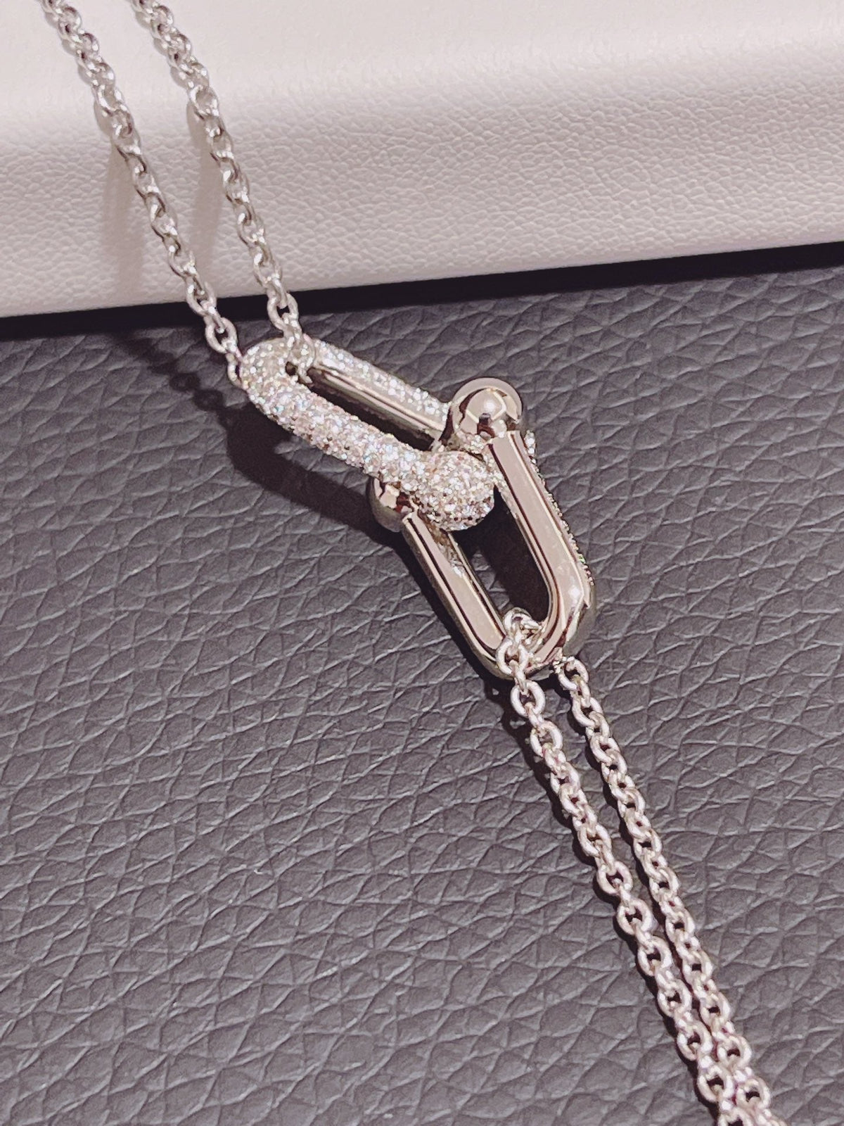 Hardwear Double Link Pedant Silver Diamond Necklace – LUX VERSE Luxury Designer Fashion Outlet