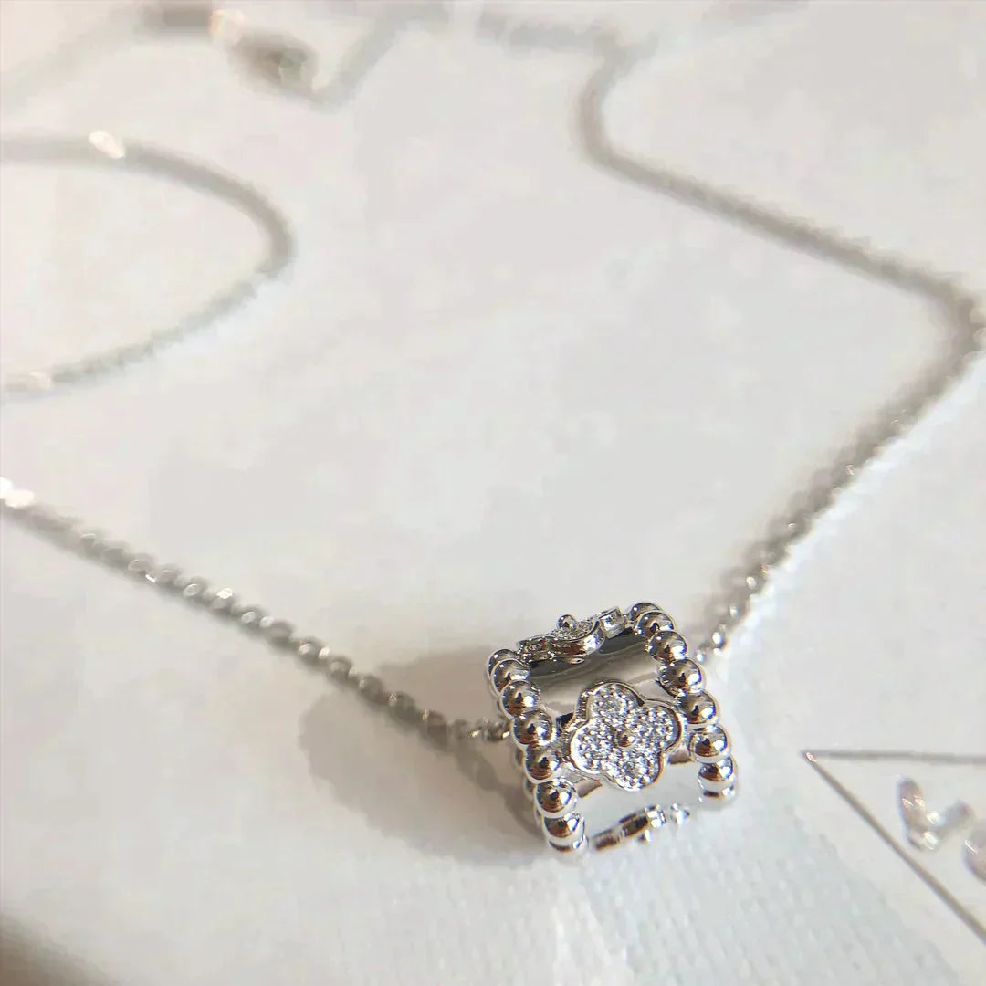 Perlee Pedant Necklace Silver – LUX VERSE Luxury Designer Fashion Outlet