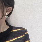Clover Sweet White Mop Earrings – LUX VERSE Luxury Designer Fashion Outlet