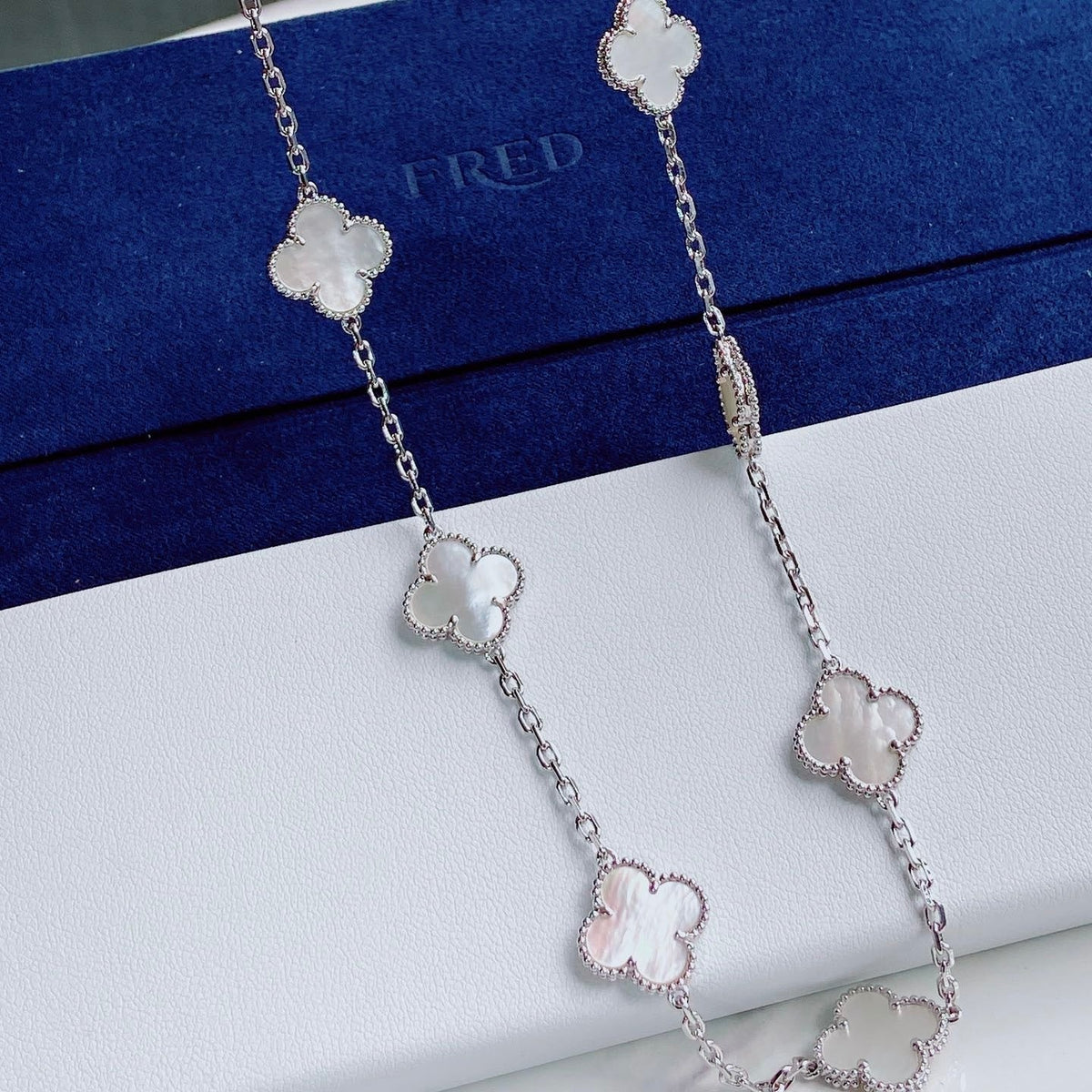 Clover Vintage White Mop Necklace 10 Motifs Silver – LUX VERSE Luxury Designer Fashion Outlet
