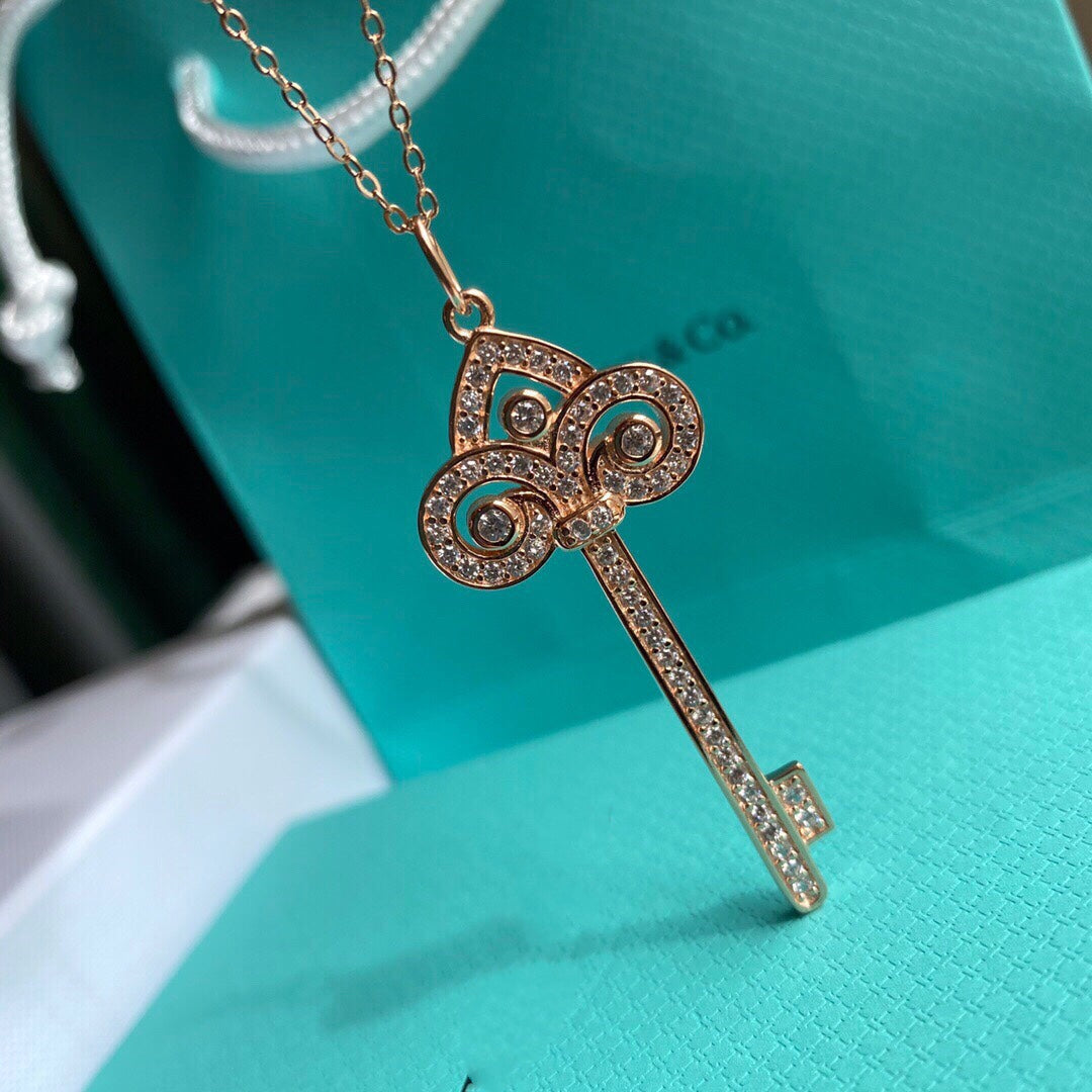 Key Necklace Diamond – LUX VERSE Luxury Designer Fashion Outlet
