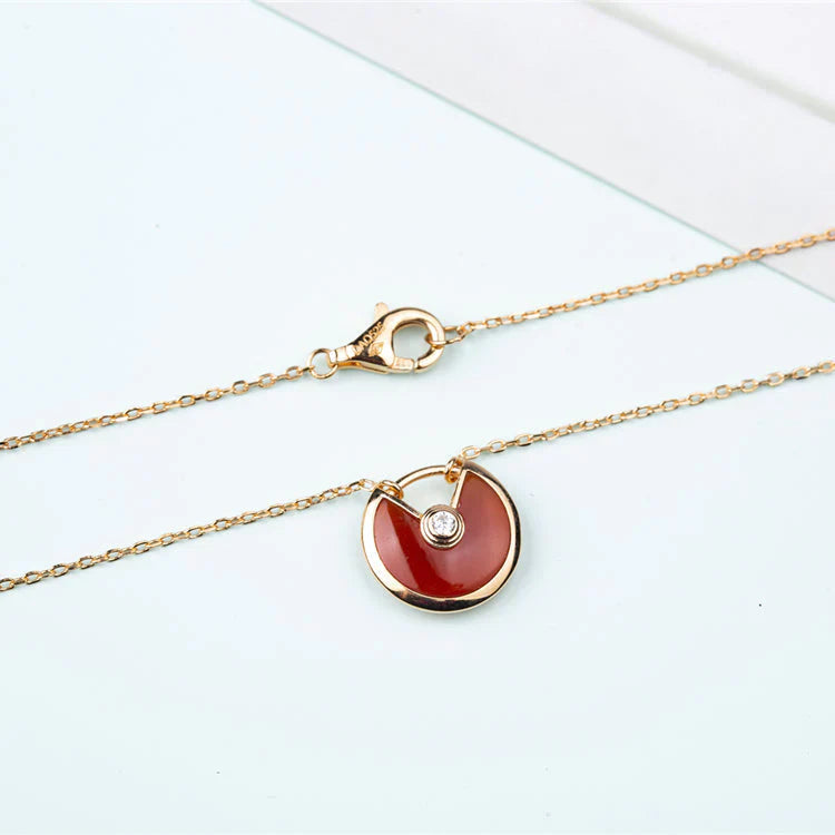 Amulette Gold Carnelian Onyx Necklace – LUX VERSE Luxury Designer Fashion Outlet