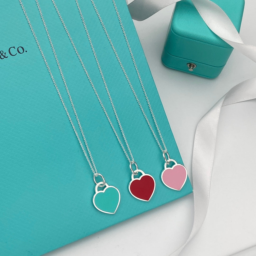 Heart Pedant Silver Necklace – LUX VERSE Luxury Designer Fashion Outlet