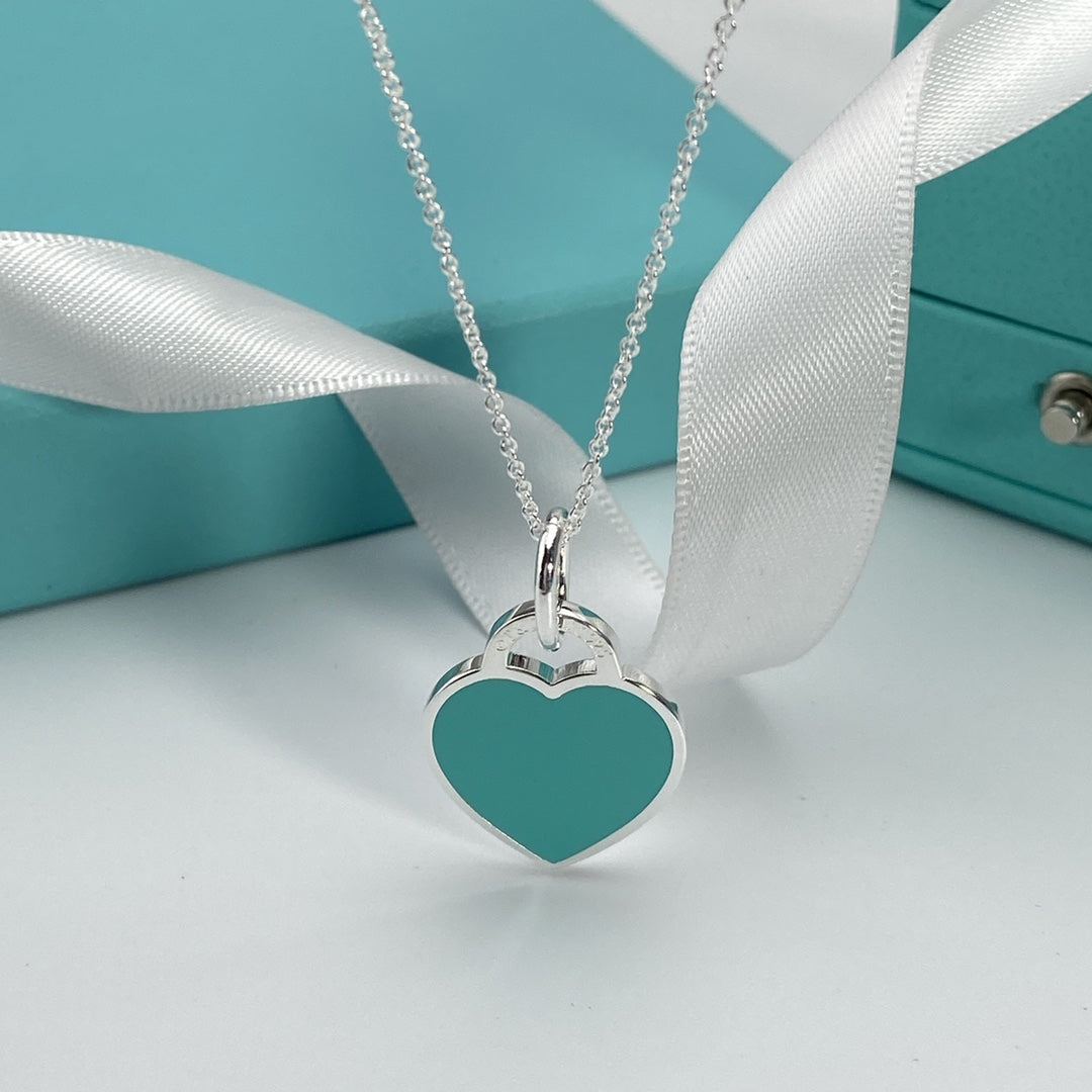 Heart Pedant Silver Necklace – LUX VERSE Luxury Designer Fashion Outlet