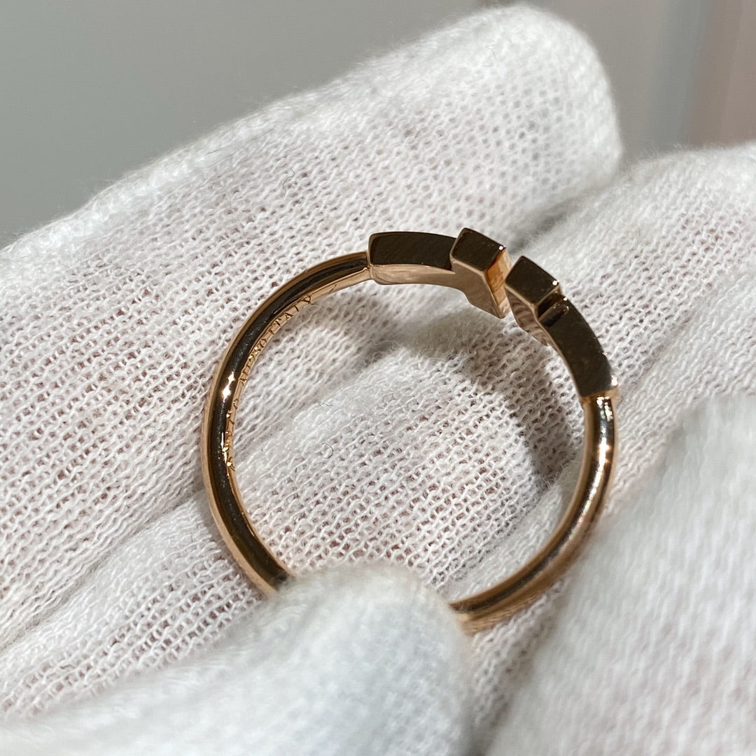 T Wire Ring Diamond Rose Gold – LUX VERSE Luxury Designer Fashion Outlet