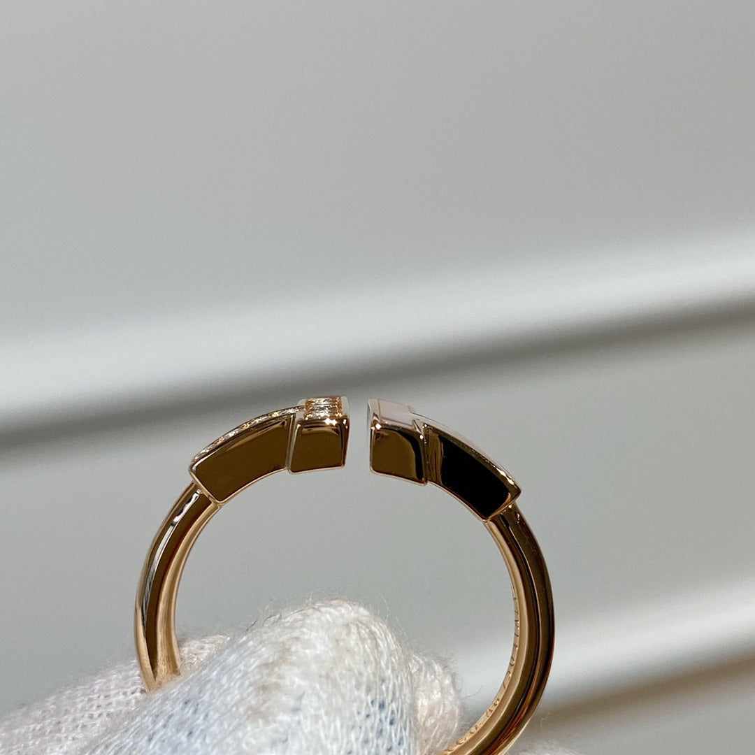 T Wire Mop Diamond Ring Rose Gold – LUX VERSE Luxury Designer Fashion Outlet