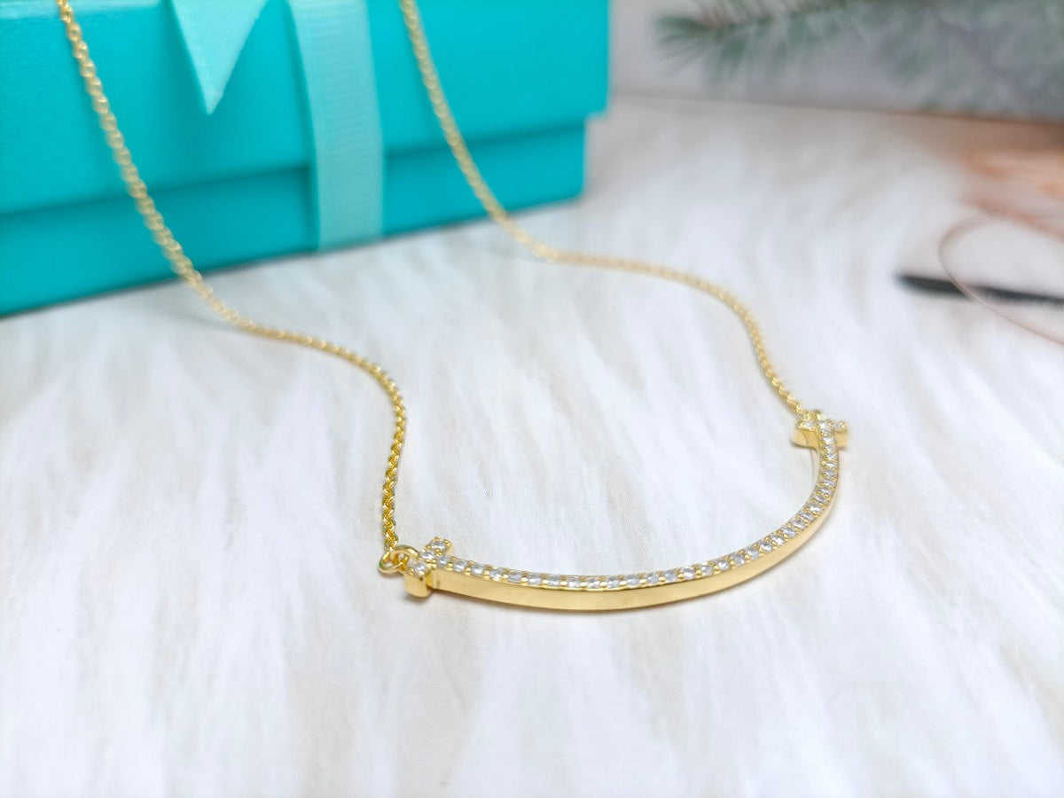 Big Smile Pedant Diamond Necklace – LUX VERSE Luxury Designer Fashion Outlet