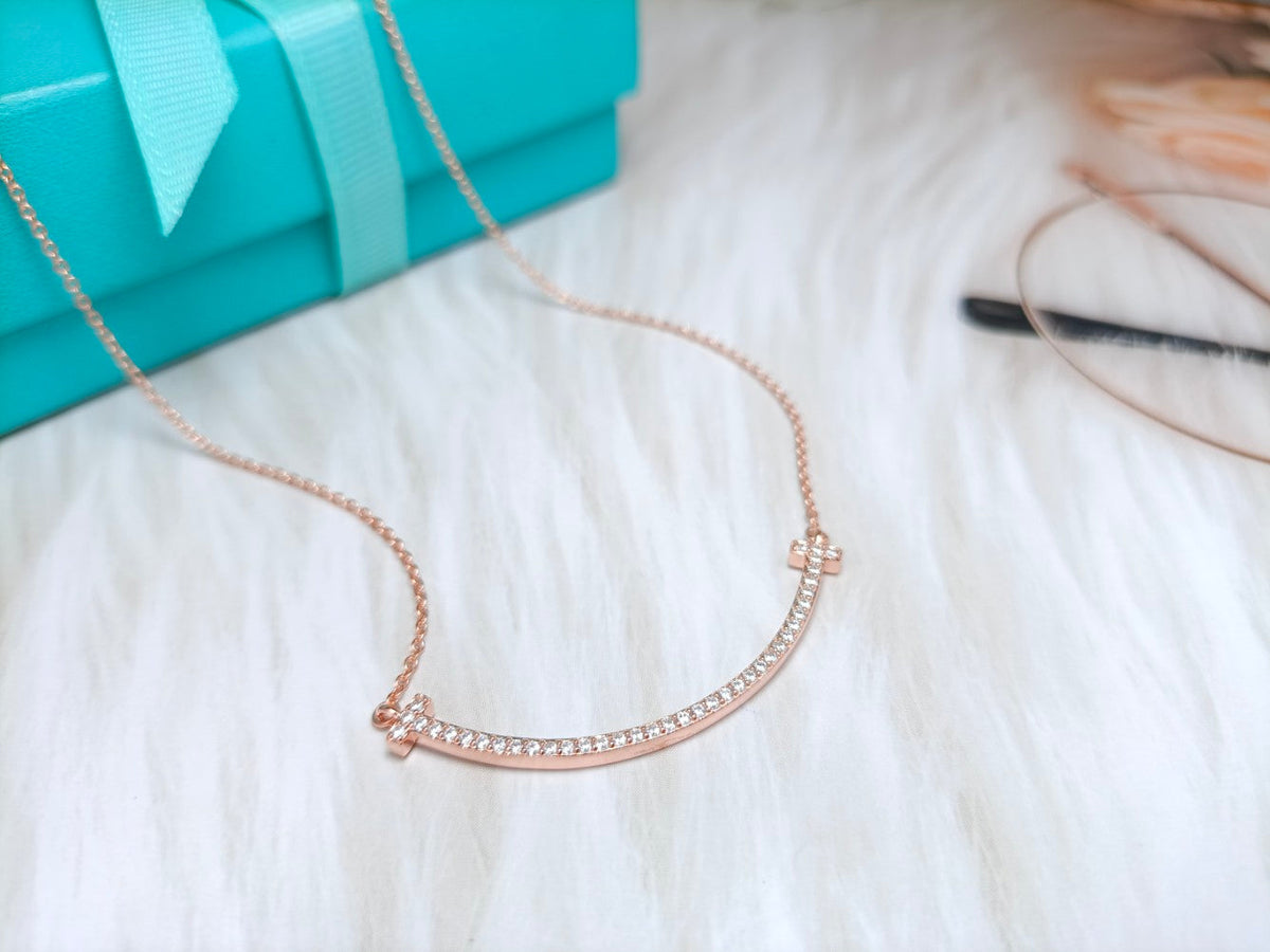 Big Smile Pedant Diamond Necklace – LUX VERSE Luxury Designer Fashion Outlet