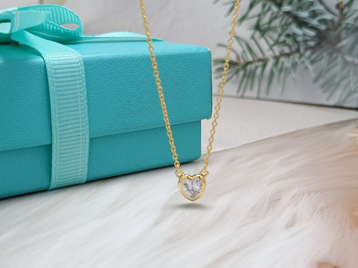 Heart Big Diamond Necklace – LUX VERSE Luxury Designer Fashion Outlet