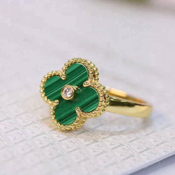 Clover Malachite Ring Gold Diamond – LUX VERSE Luxury Designer Fashion Outlet