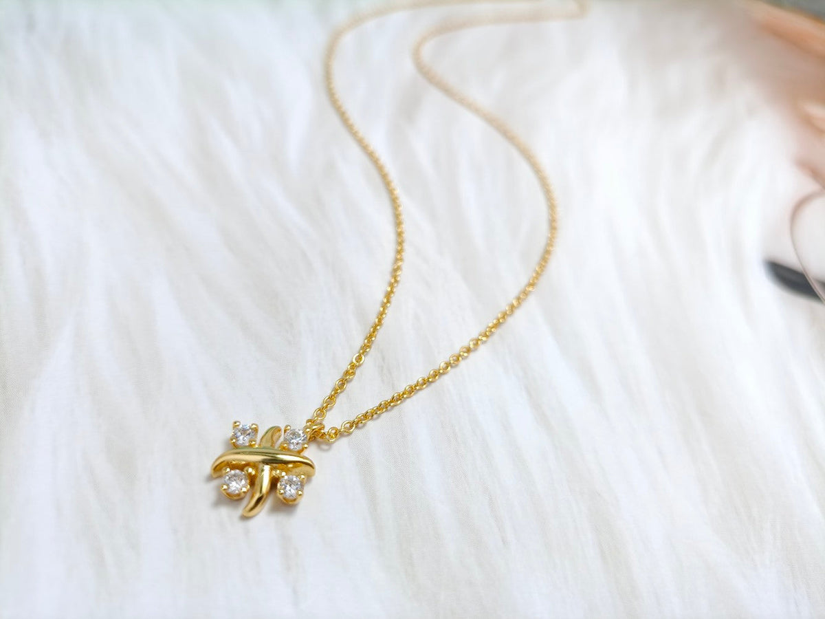 Pinwheel Necklace Diamond – LUX VERSE Luxury Designer Fashion Outlet