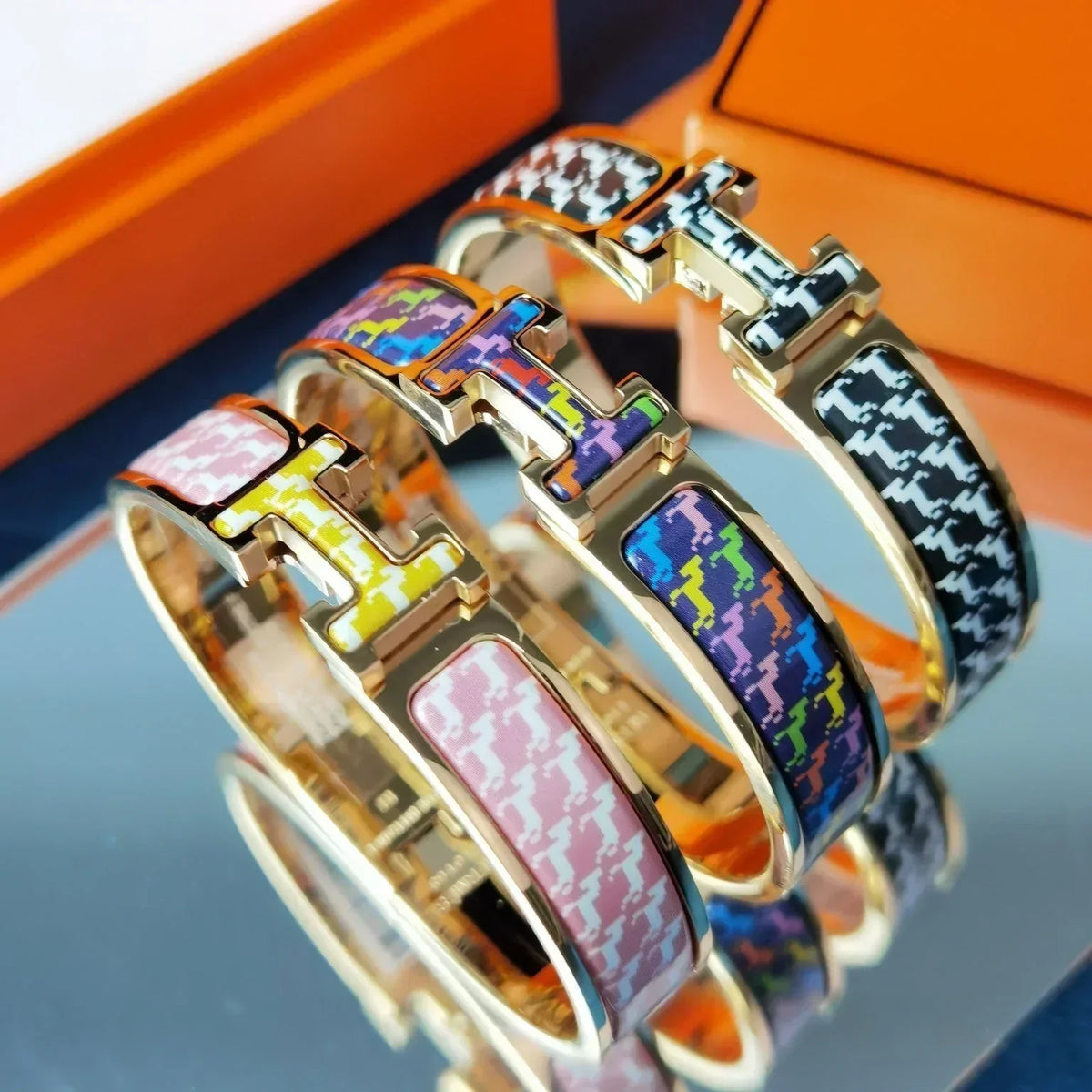 H Horse Bracelet 12mm – LUX VERSE Luxury Designer Fashion Outlet