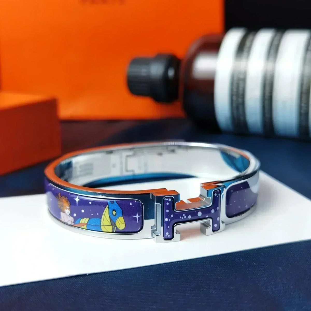 H Star and Moon Bracelet 12mm – LUX VERSE Luxury Designer Fashion Outlet