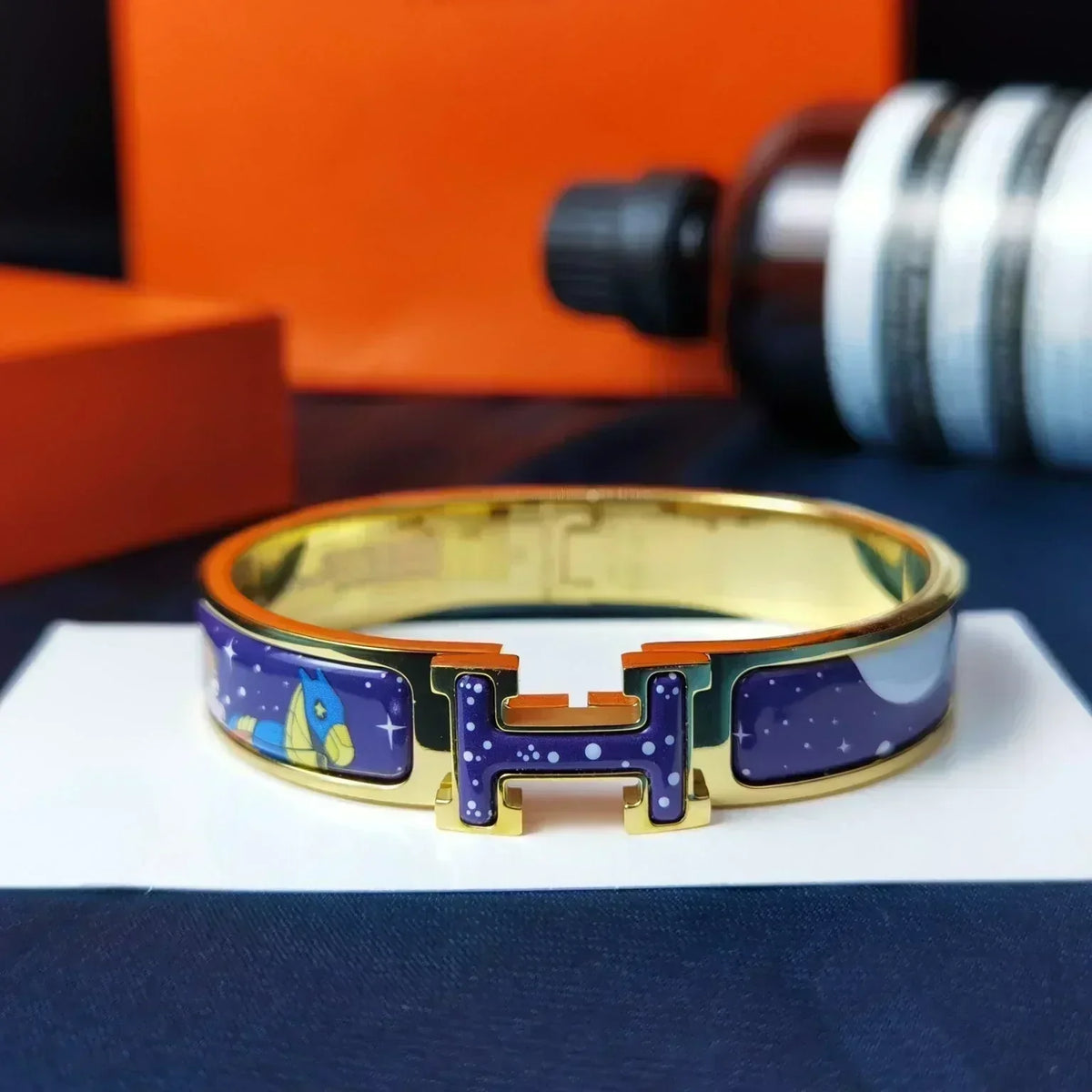 H Star and Moon Bracelet 12mm – LUX VERSE Luxury Designer Fashion Outlet