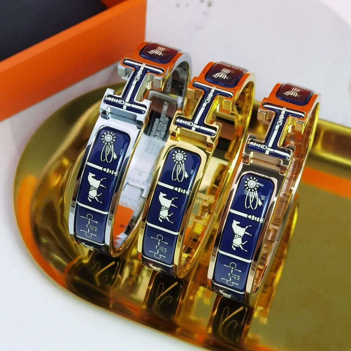 H Couvertures Dark Blue Bracelet – LUX VERSE Luxury Designer Fashion Outlet