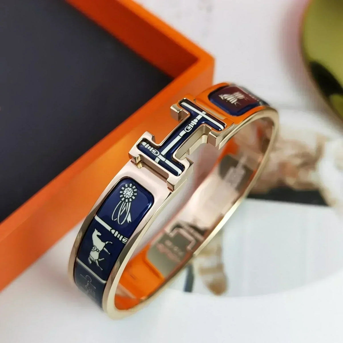 H Couvertures Dark Blue Bracelet – LUX VERSE Luxury Designer Fashion Outlet
