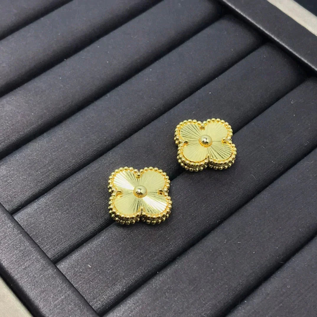Clover Mini 9.5mm Laser Earrings – LUX VERSE Luxury Designer Fashion Outlet